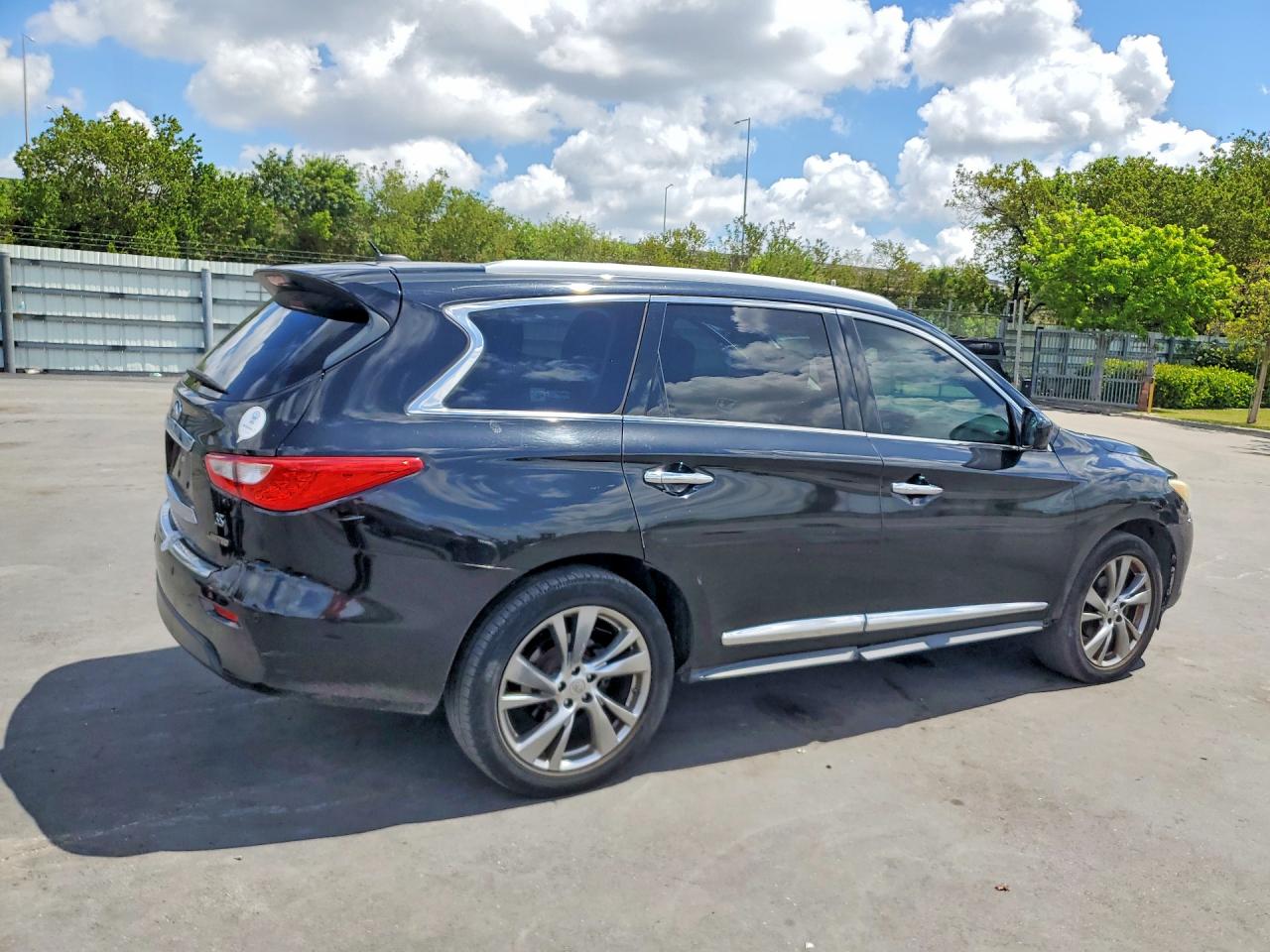 INFINITI JX35 Base