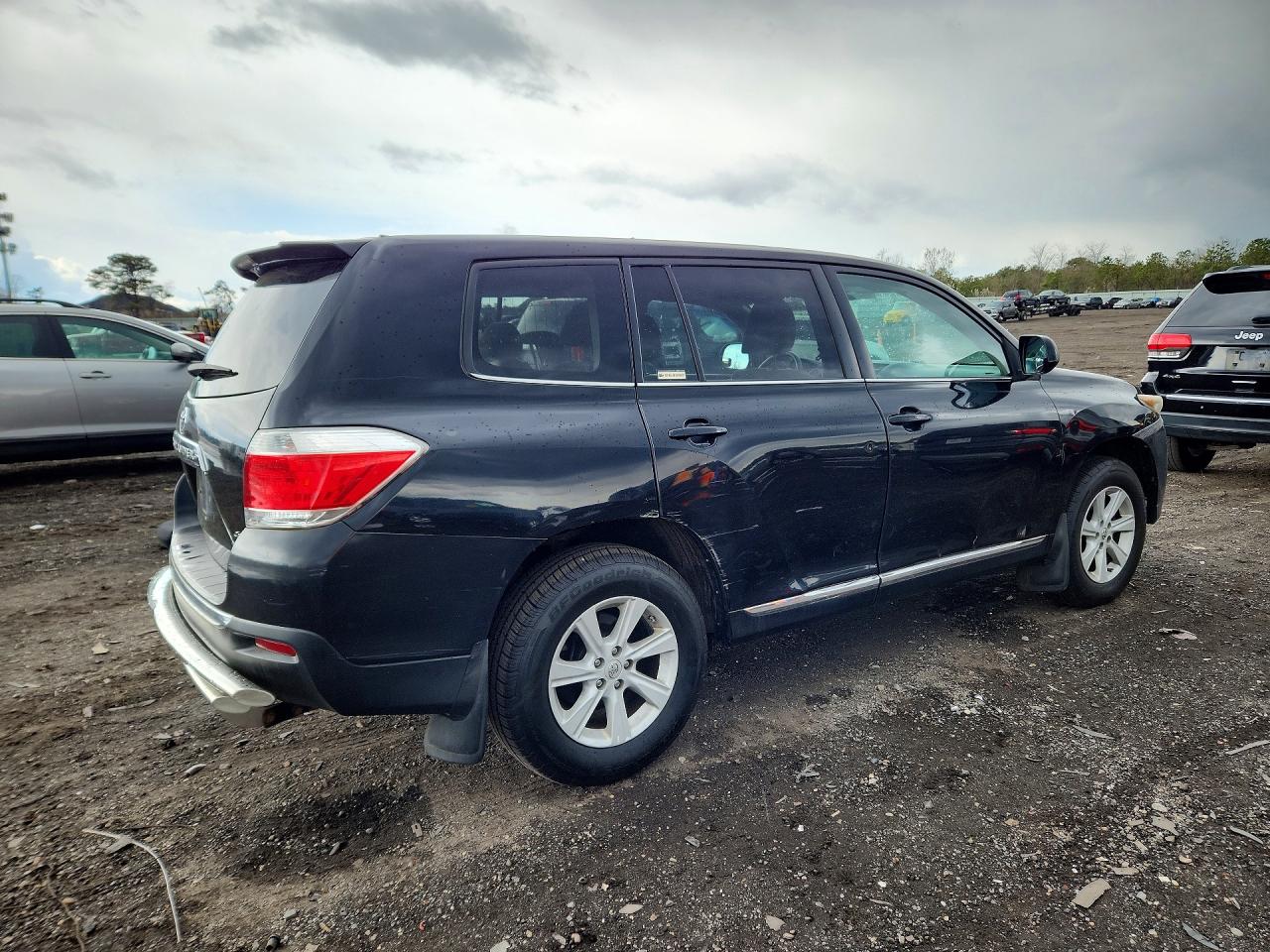 Toyota Highlander Base