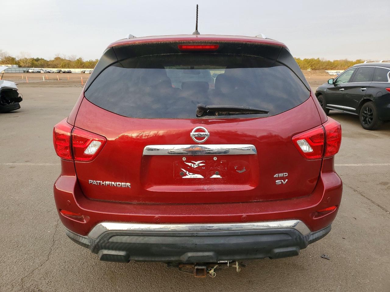 Nissan Pathfinder S