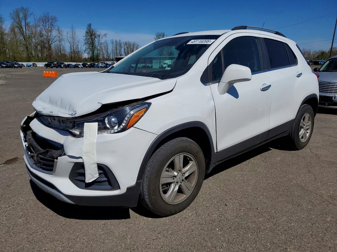 Salvage Chevrolet Trax Image