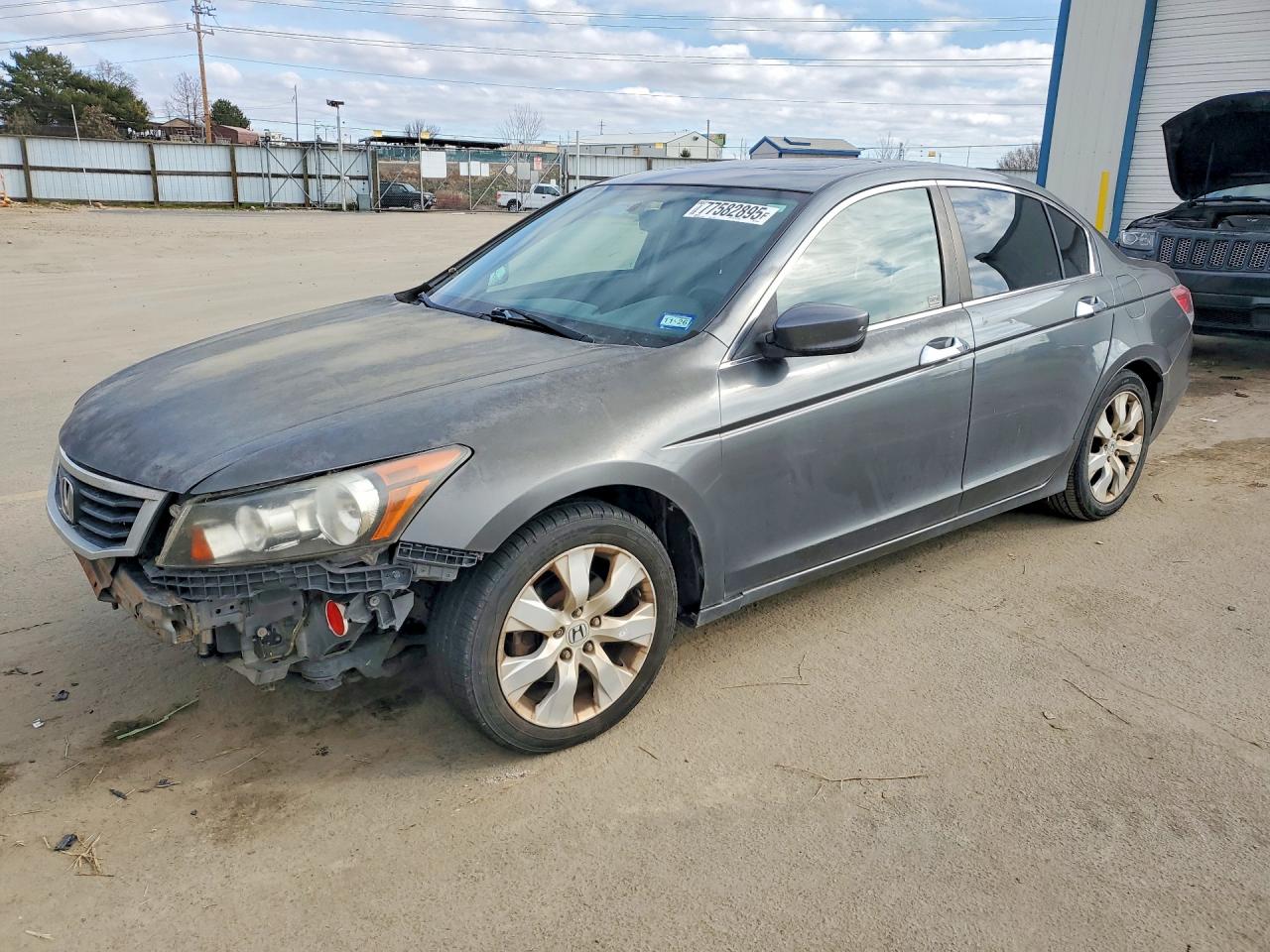 Salvage Honda Accord Image