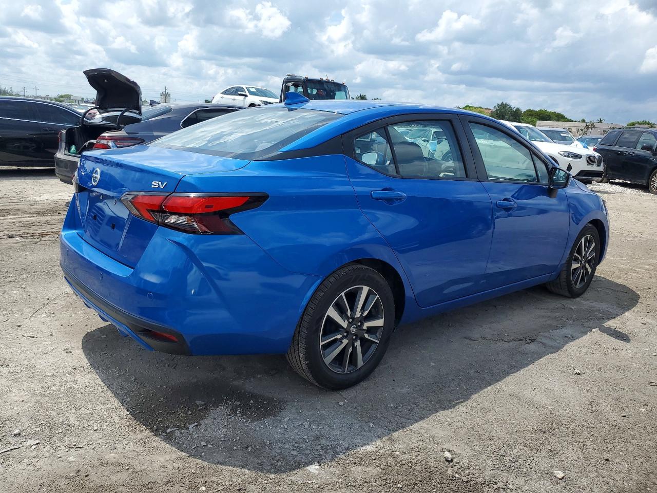 Nissan Versa Sv