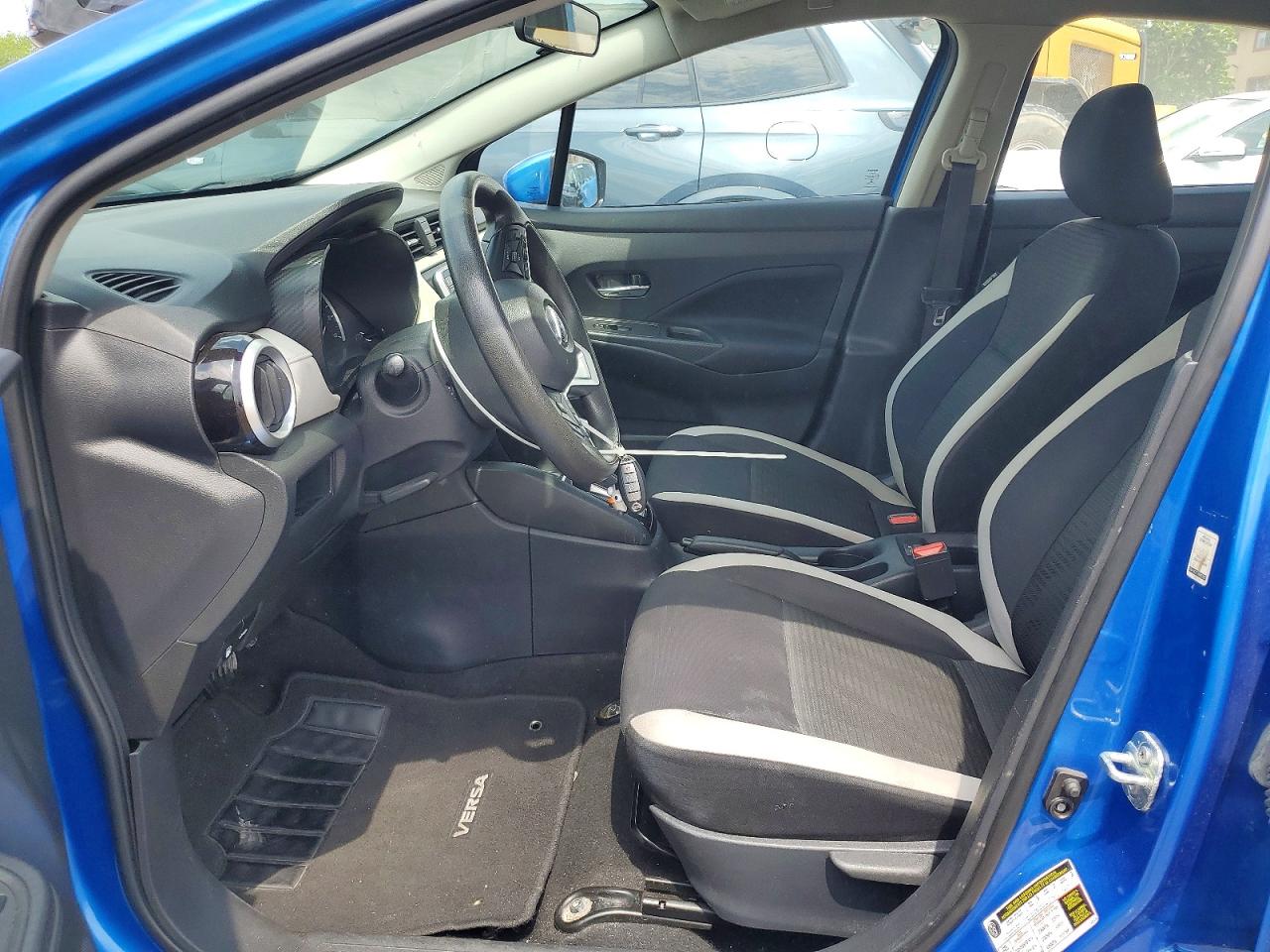 Nissan Versa Sv
