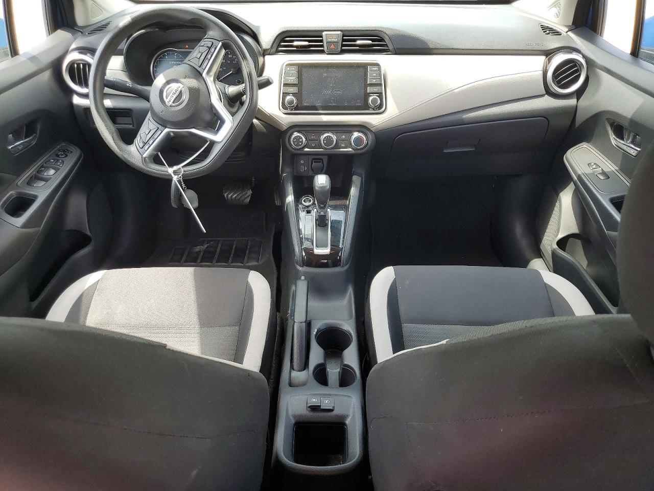 Nissan Versa Sv