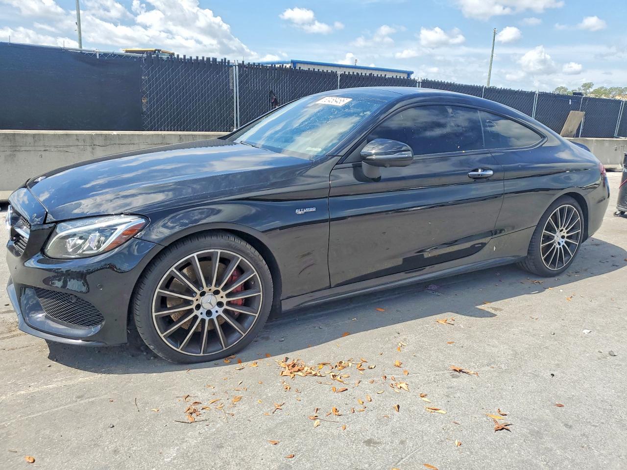 Salvage Mercedes-Benz C-Class Image