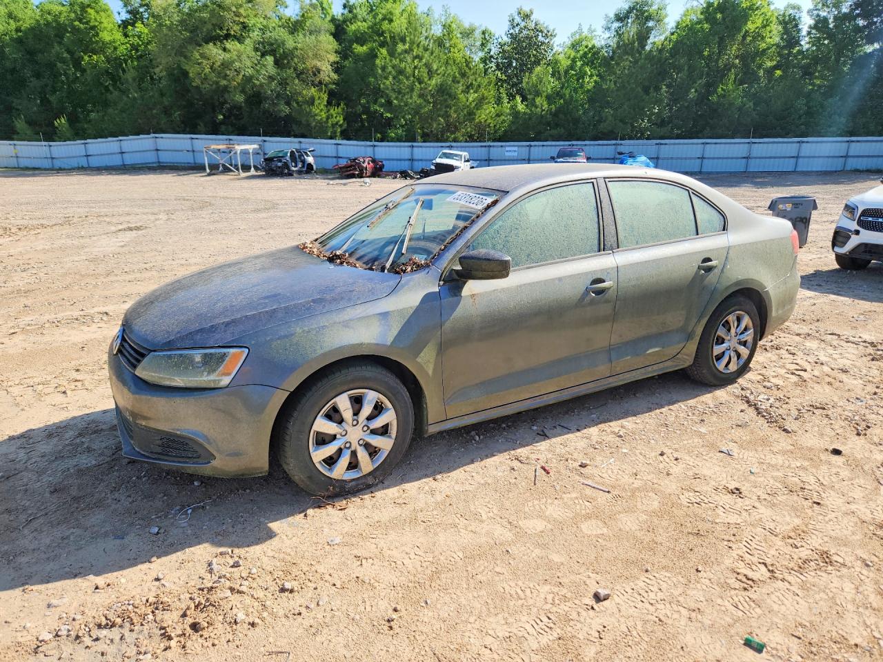 Salvage Volkswagen Jetta Image