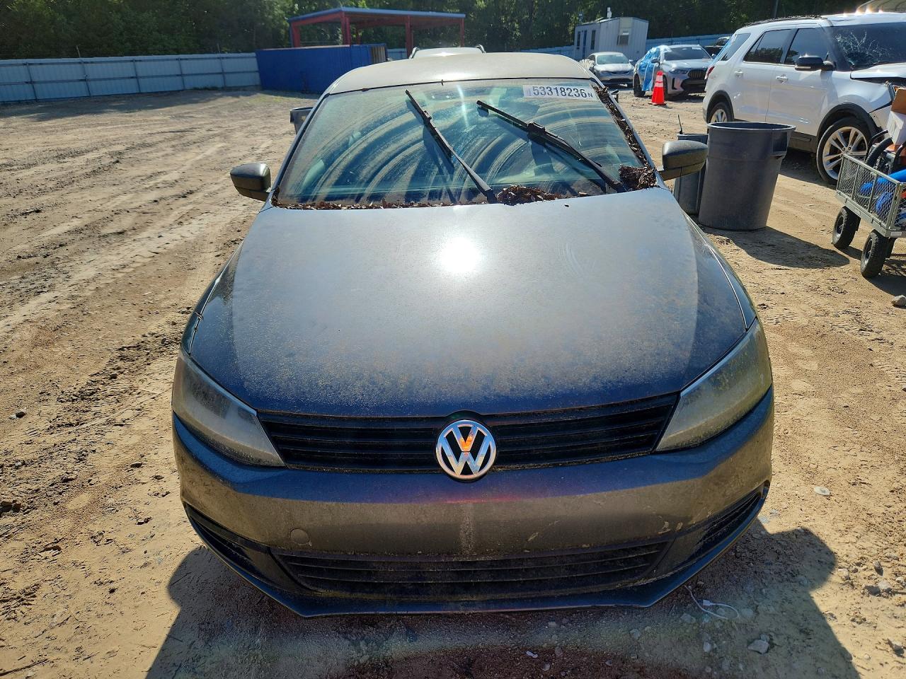Volkswagen Jetta Base