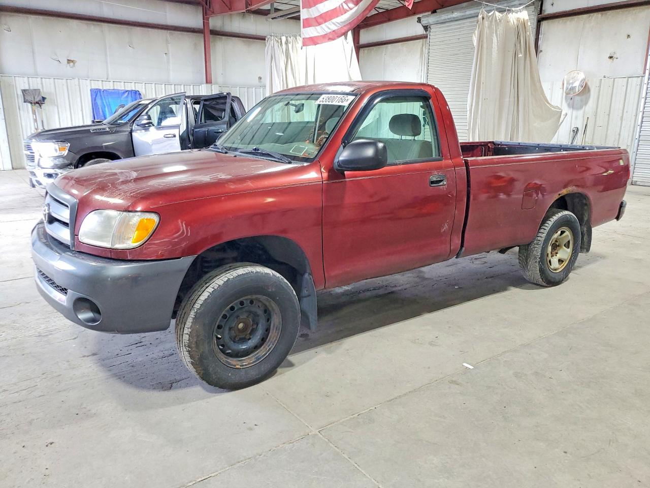 Salvage Toyota Tundra Image