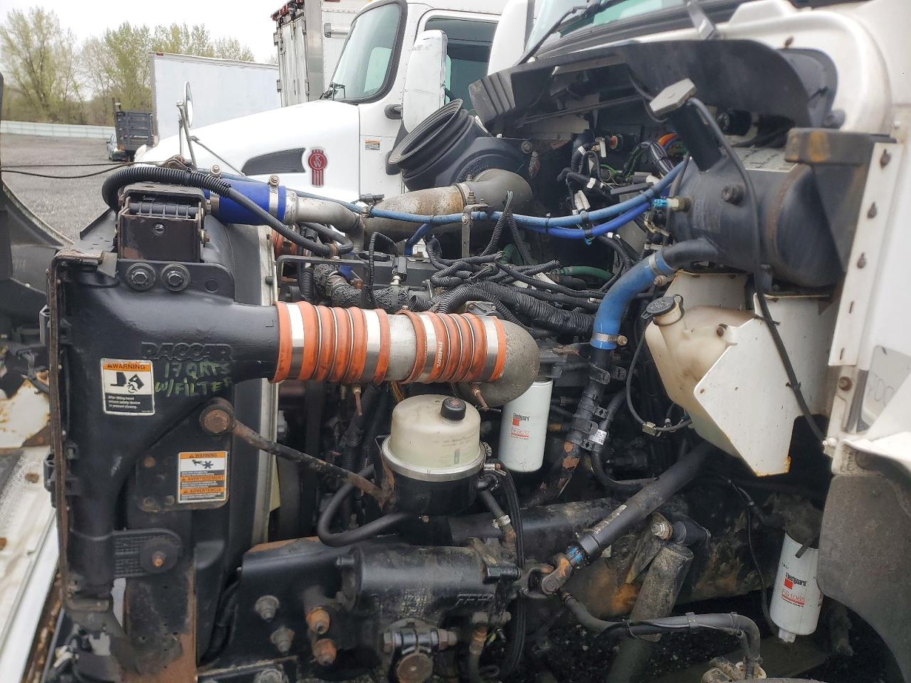 Kenworth T370