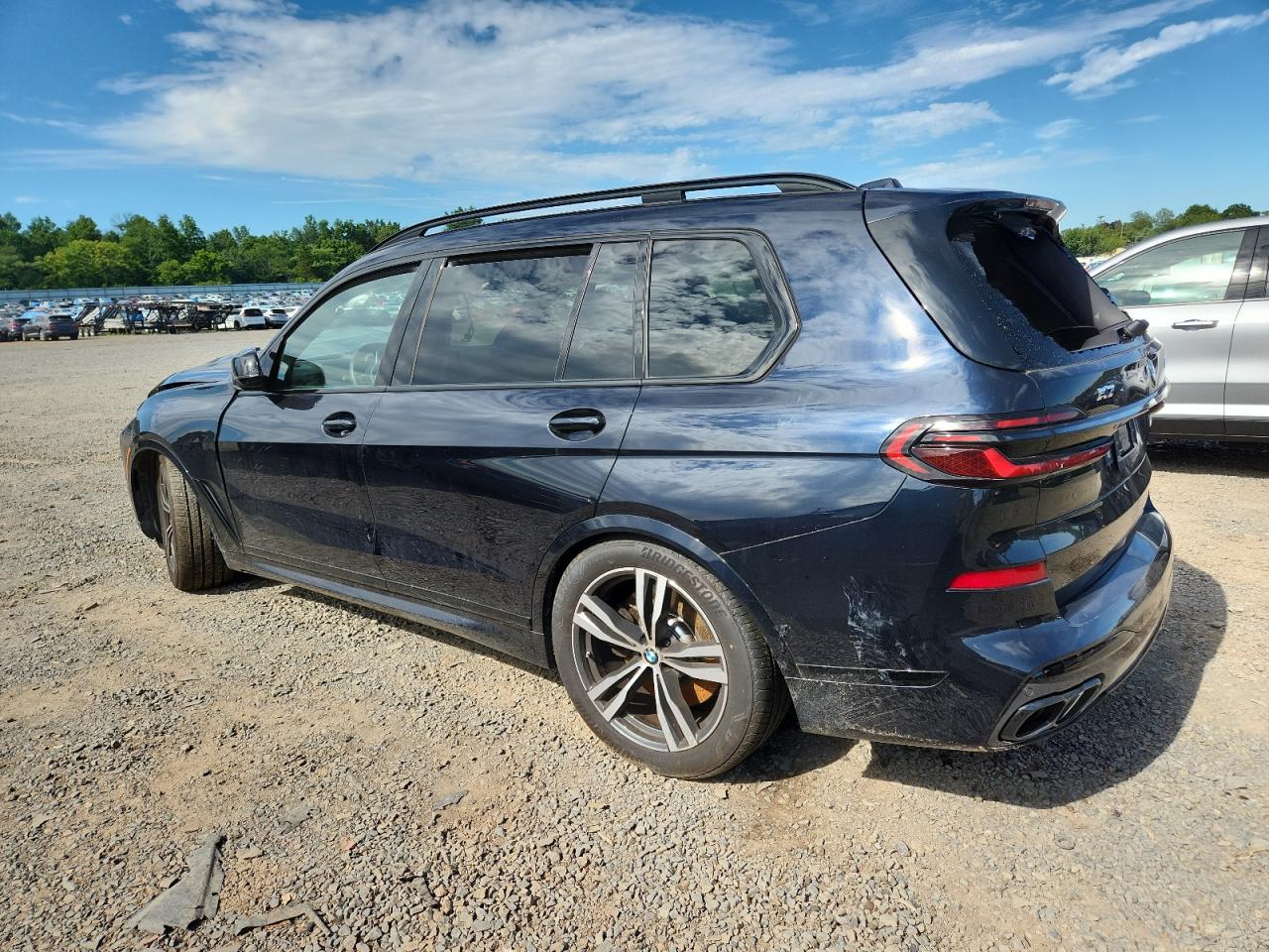 BMW X Series M60i
