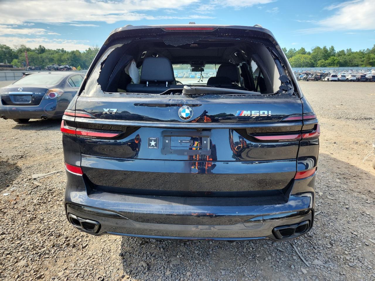 BMW X Series M60i