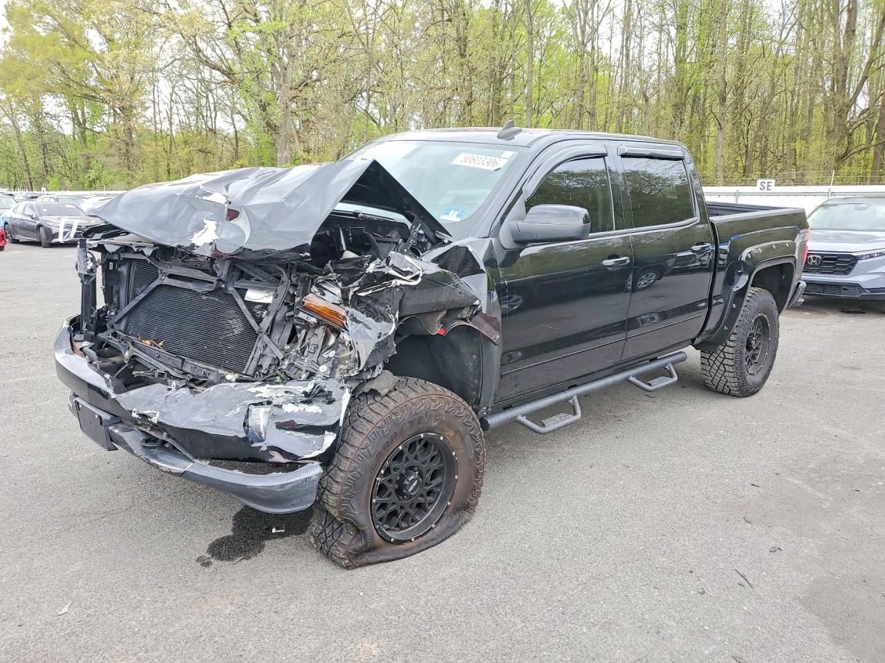 Salvage Chevrolet Silverado Image
