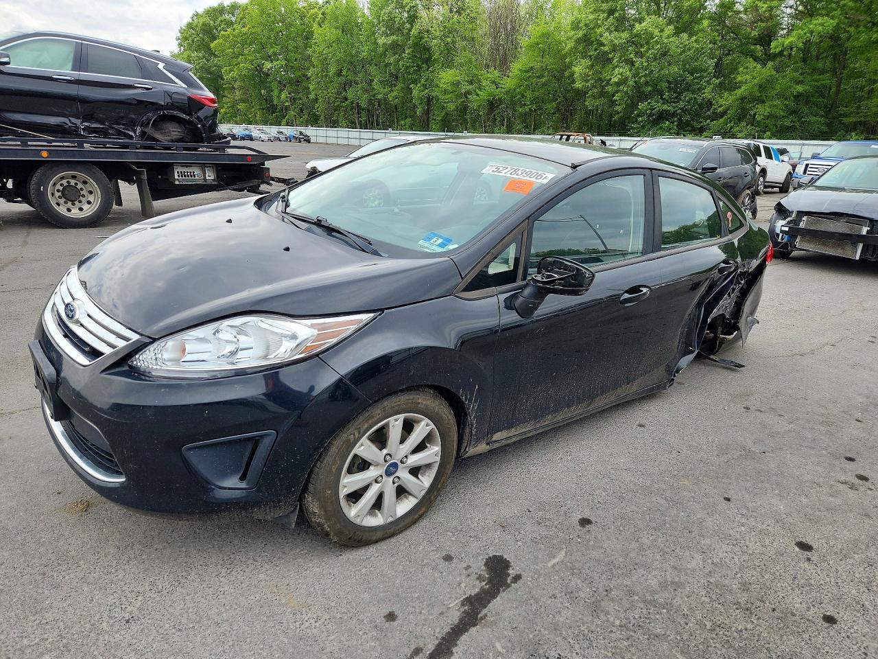 Salvage Ford Fiesta Image