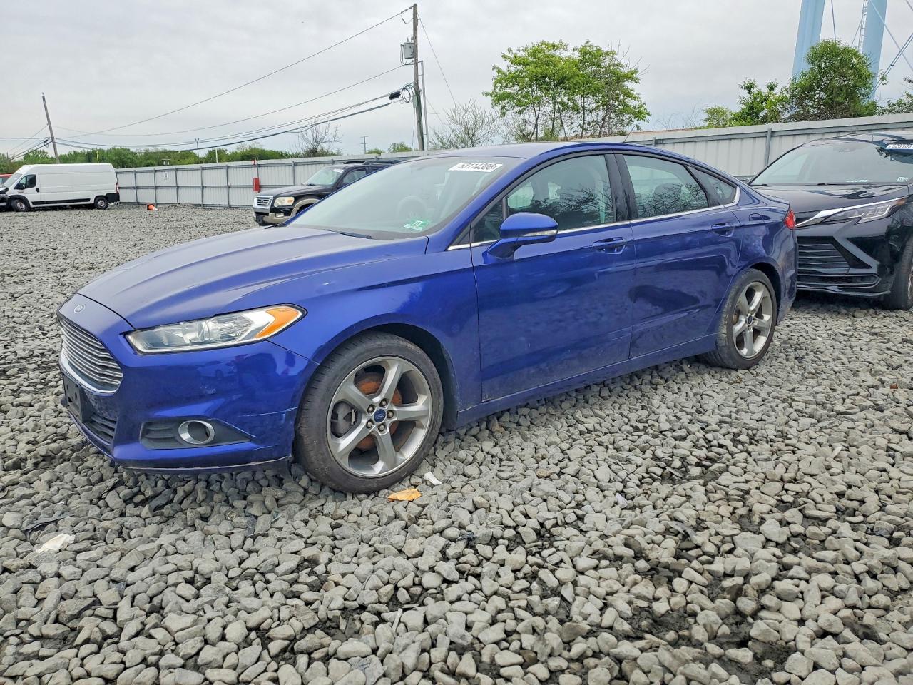 Salvage Ford Fusion Image