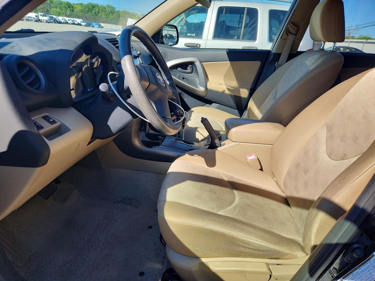 Toyota RAV4 Base