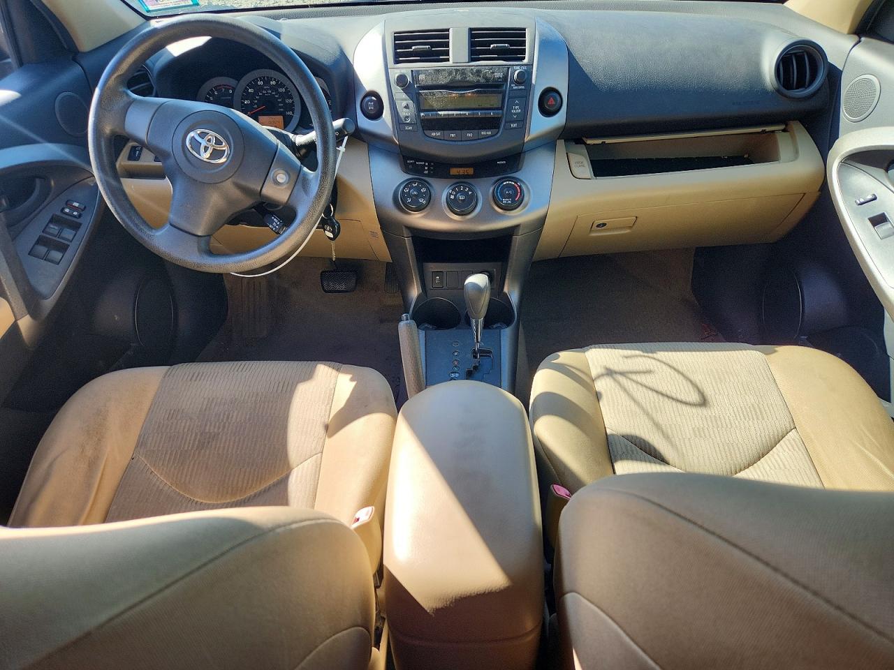 Toyota RAV4 Base