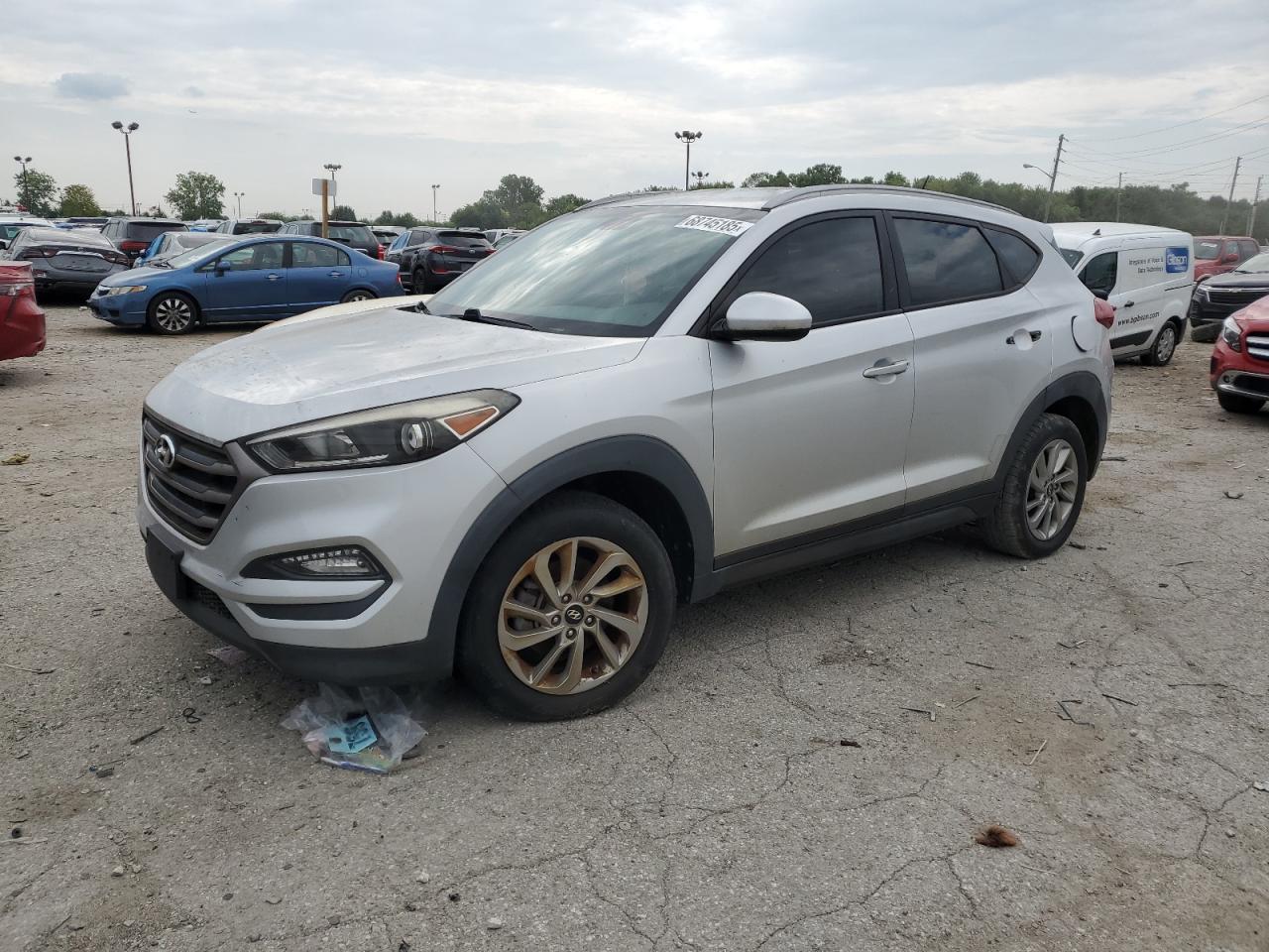 Salvage Hyundai TUCSON Image
