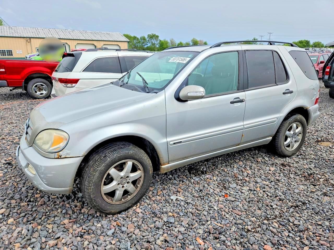 Salvage Mercedes-Benz M-Class Image