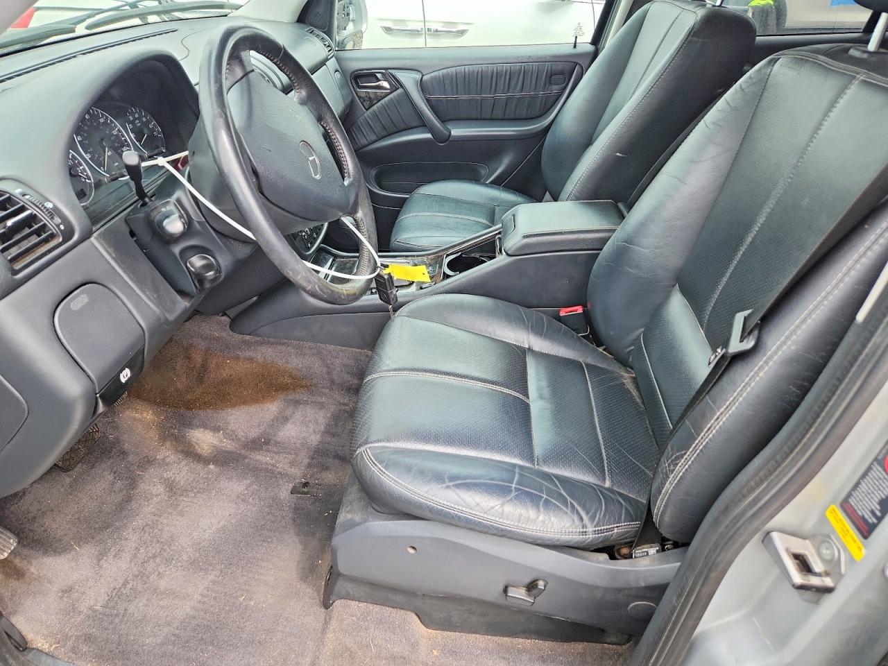 Mercedes-Benz M-Class 350
