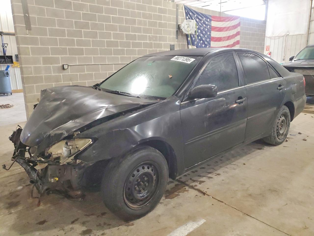 Salvage Toyota Camry Image