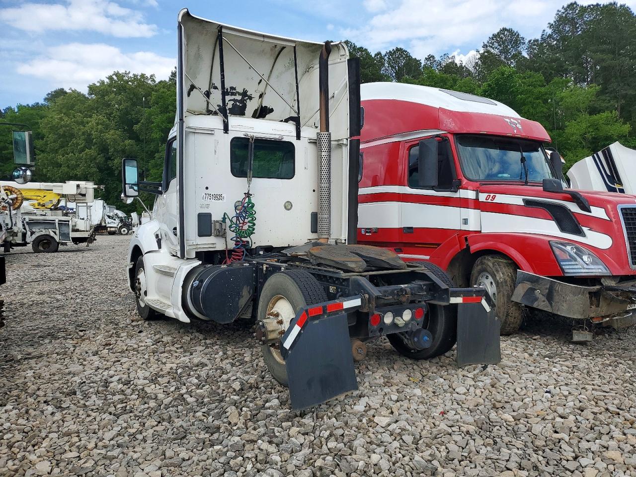 Kenworth Constructi