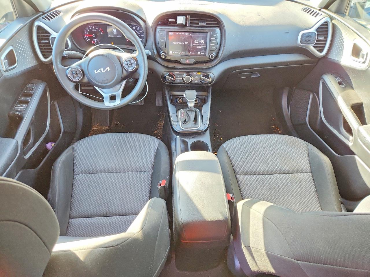 Kia Soul Lx
