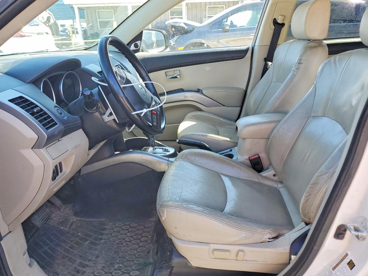 Mitsubishi Outlander Xls