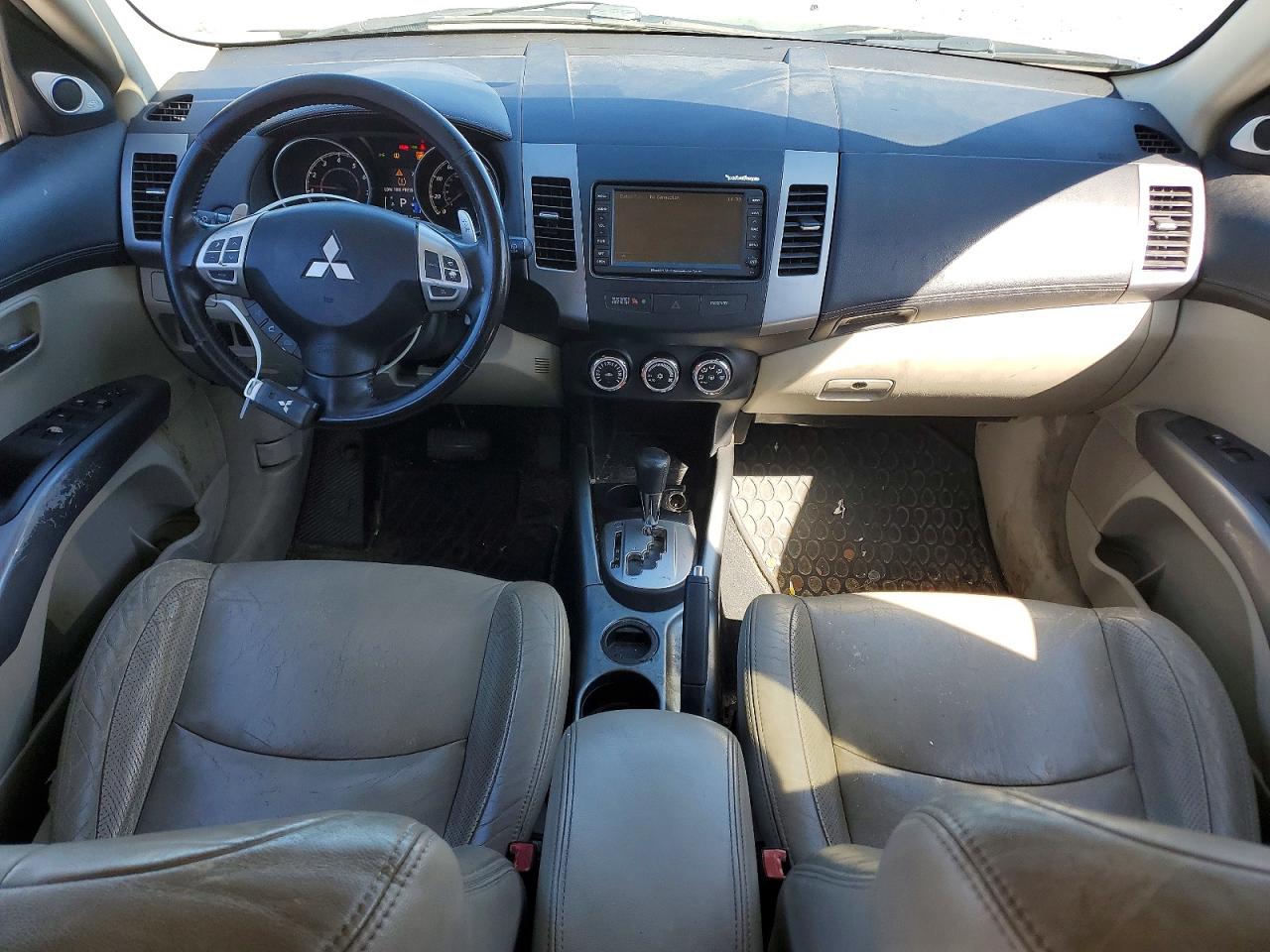Mitsubishi Outlander Xls