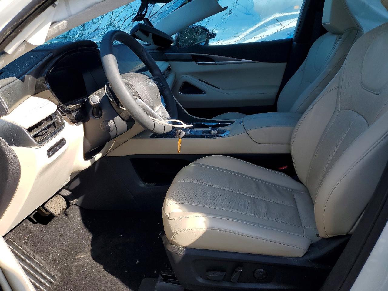 INFINITI Qx Luxe