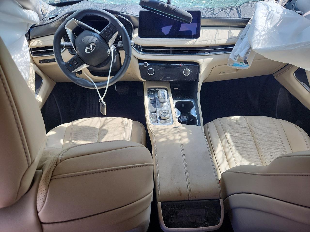 INFINITI Qx Luxe