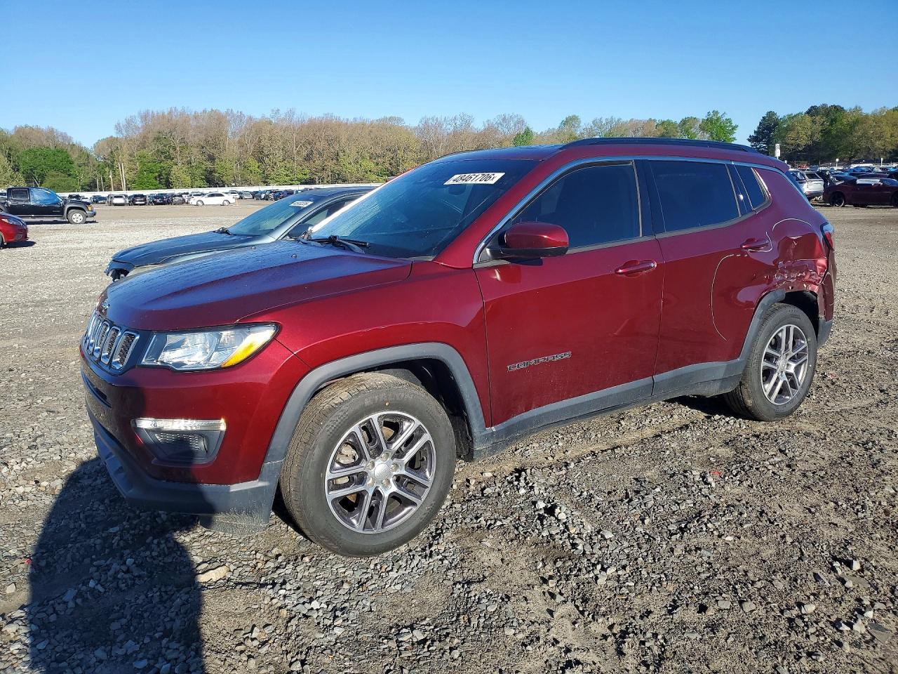 Salvage Jeep Compass Image