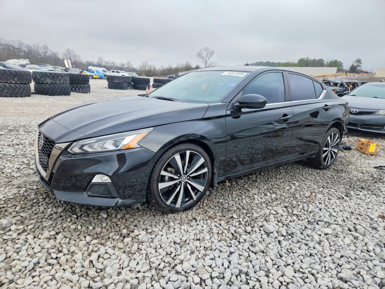 Salvage Nissan Altima Image