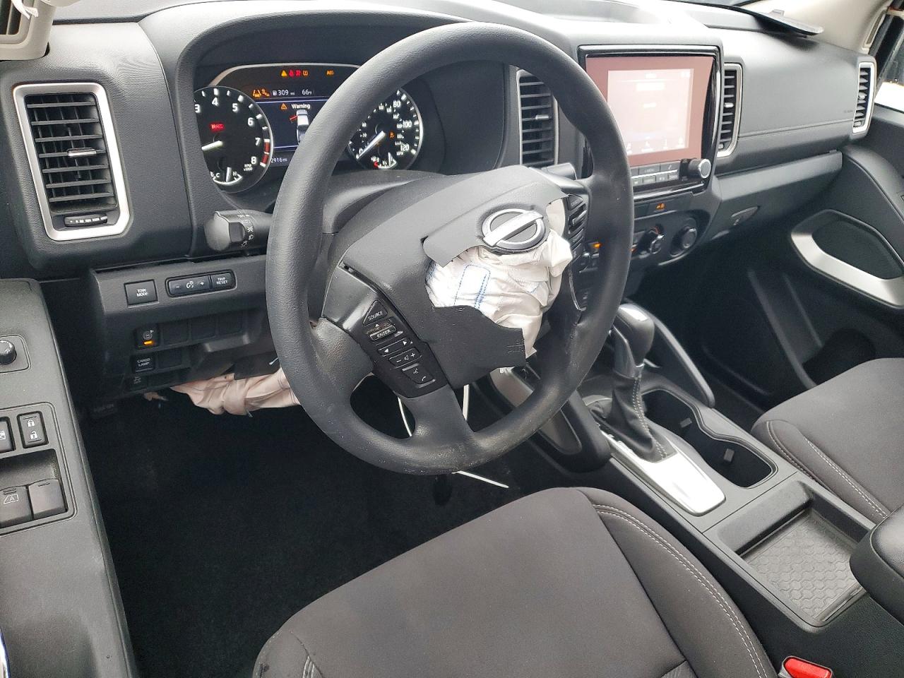 Nissan Frontier Sv