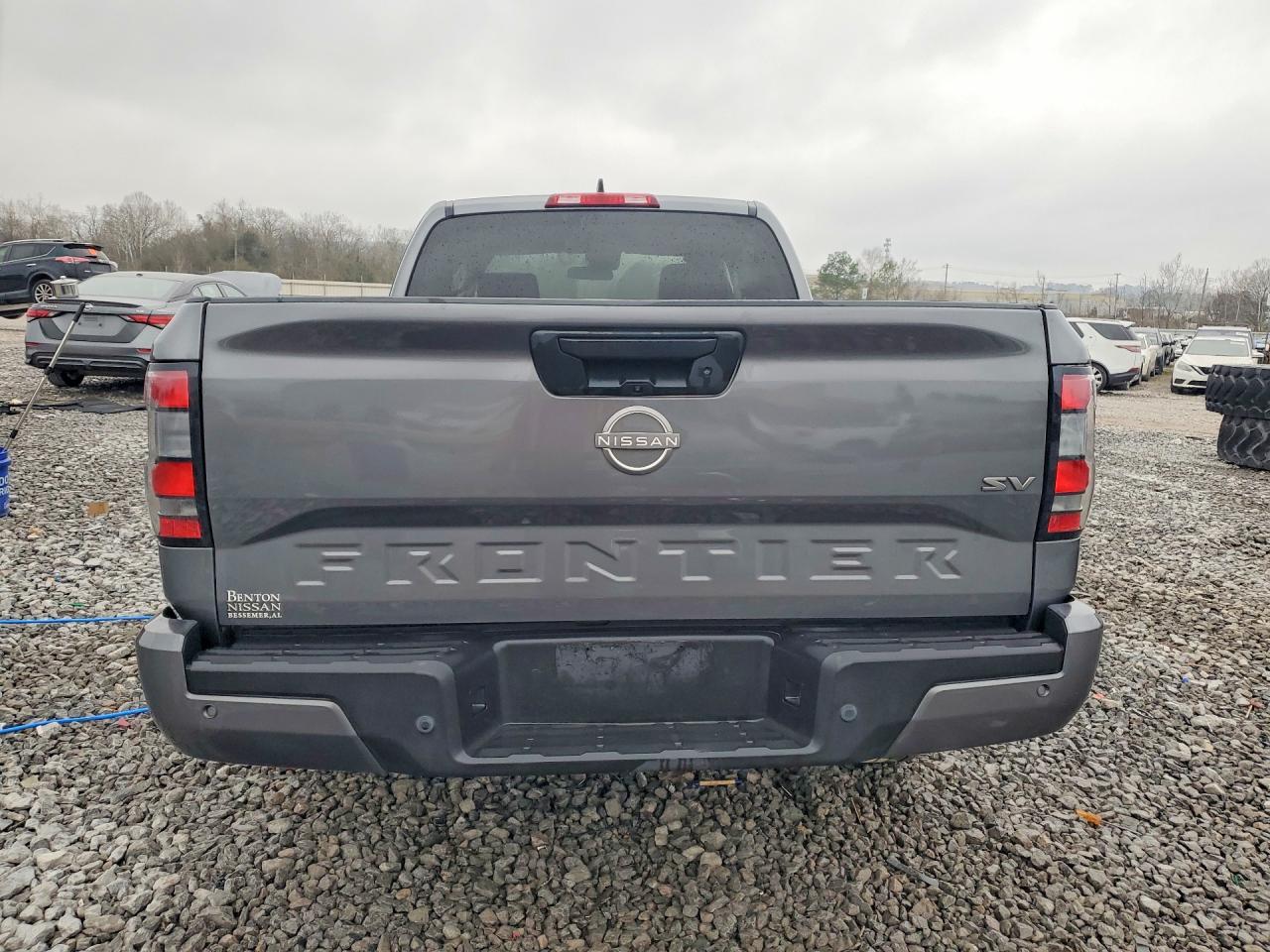 Nissan Frontier Sv