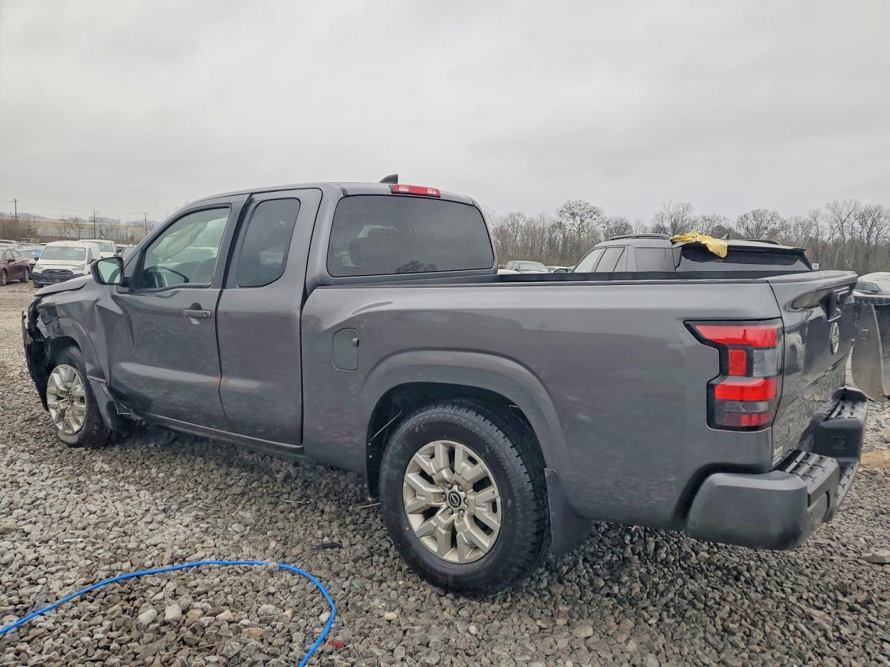 Nissan Frontier Sv