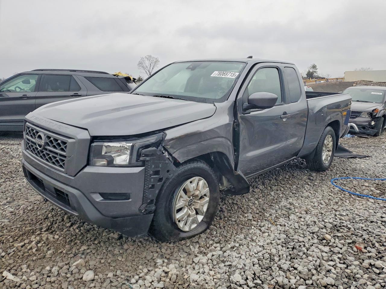 Salvage Nissan Frontier Image