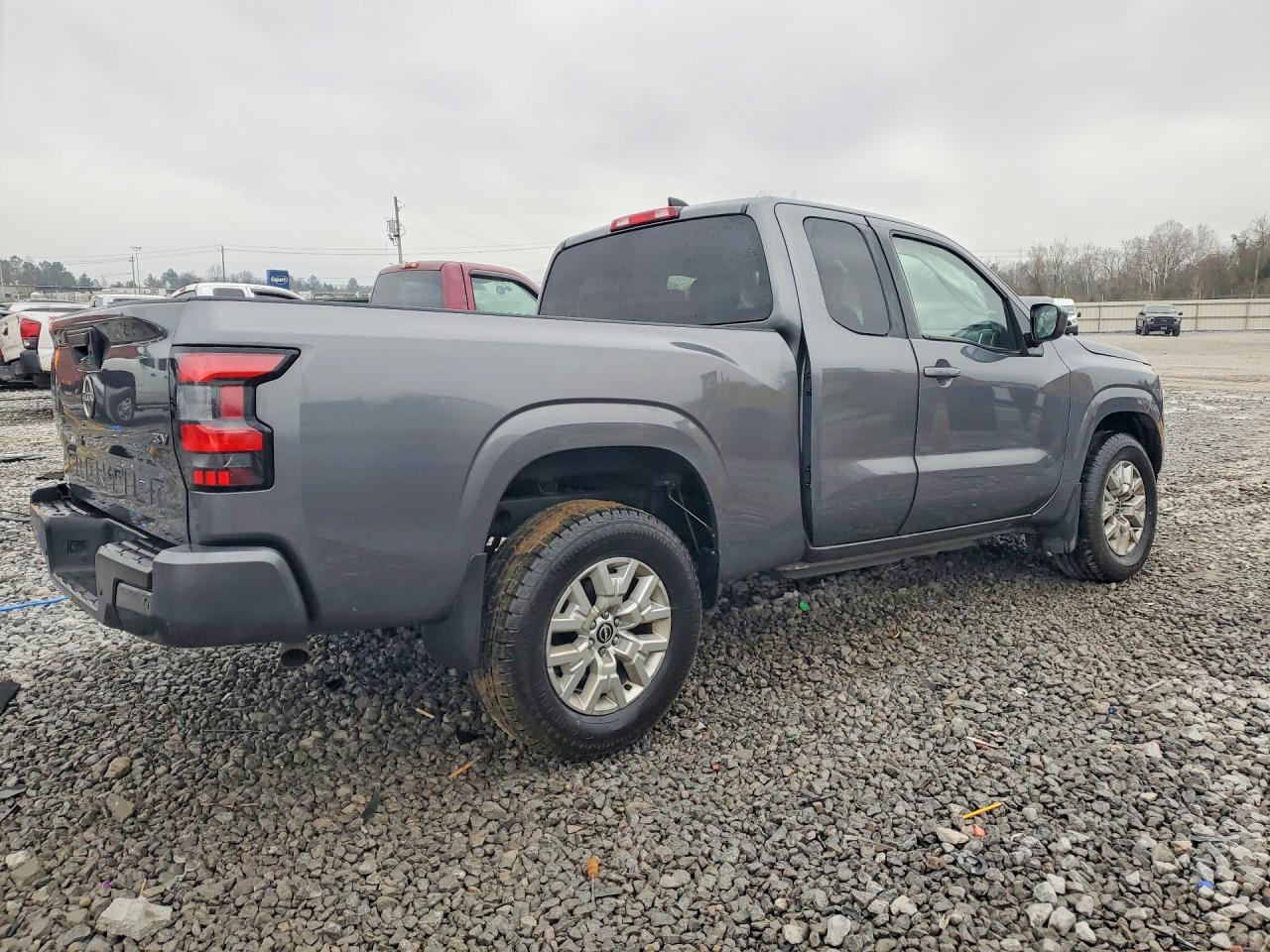 Nissan Frontier Sv