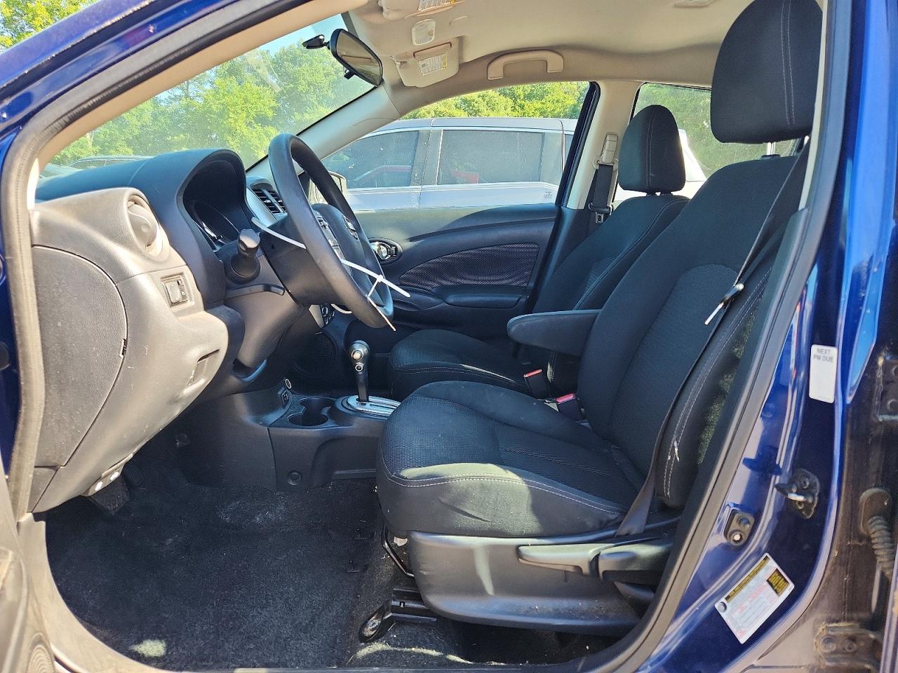 Nissan Versa Sv