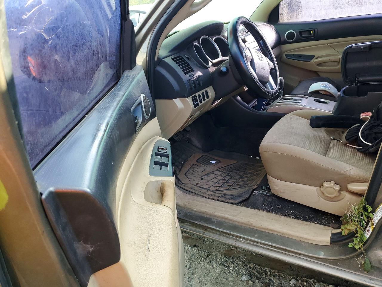 Toyota Tacoma Base