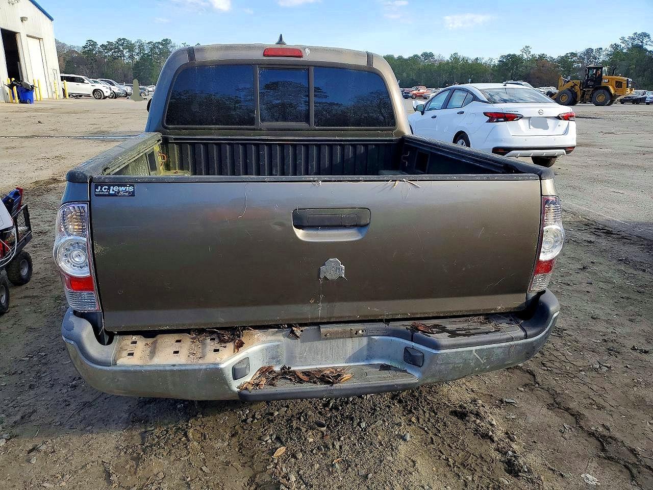 Toyota Tacoma Base