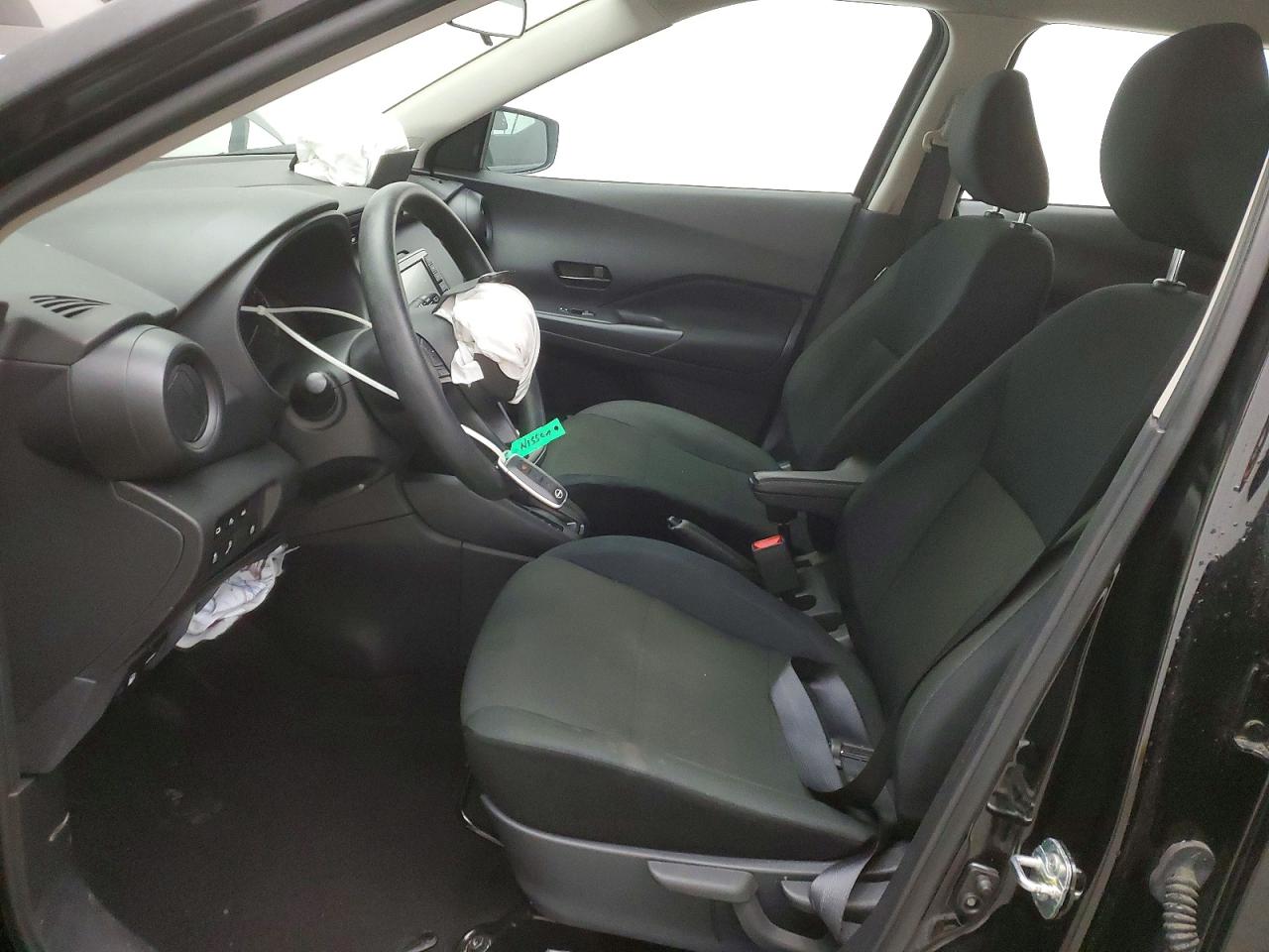 Nissan Kicks S