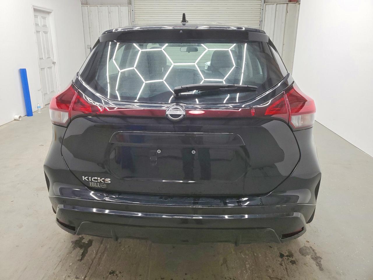 Nissan Kicks S