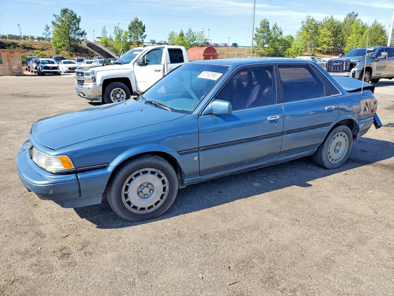 Salvage Toyota Camry Image