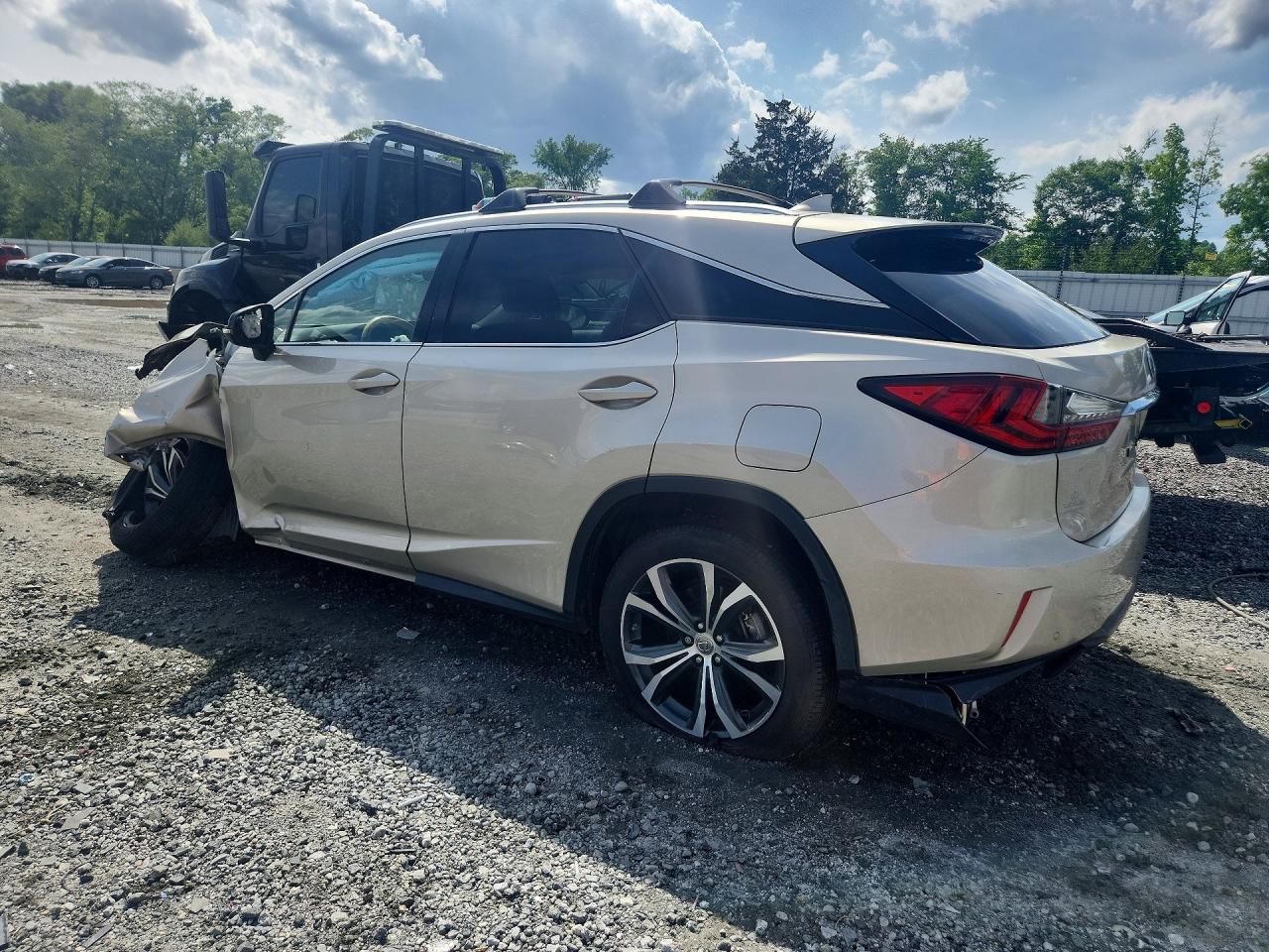 Lexus RX Base
