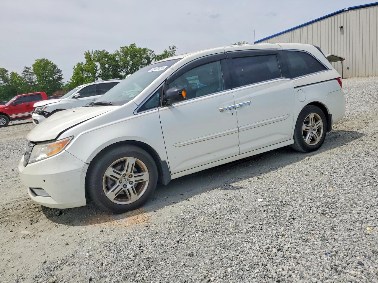 Salvage Honda Odyssey Image