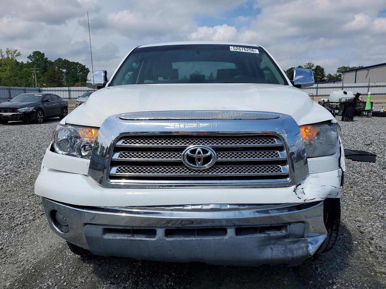 Toyota Tundra Sr5
