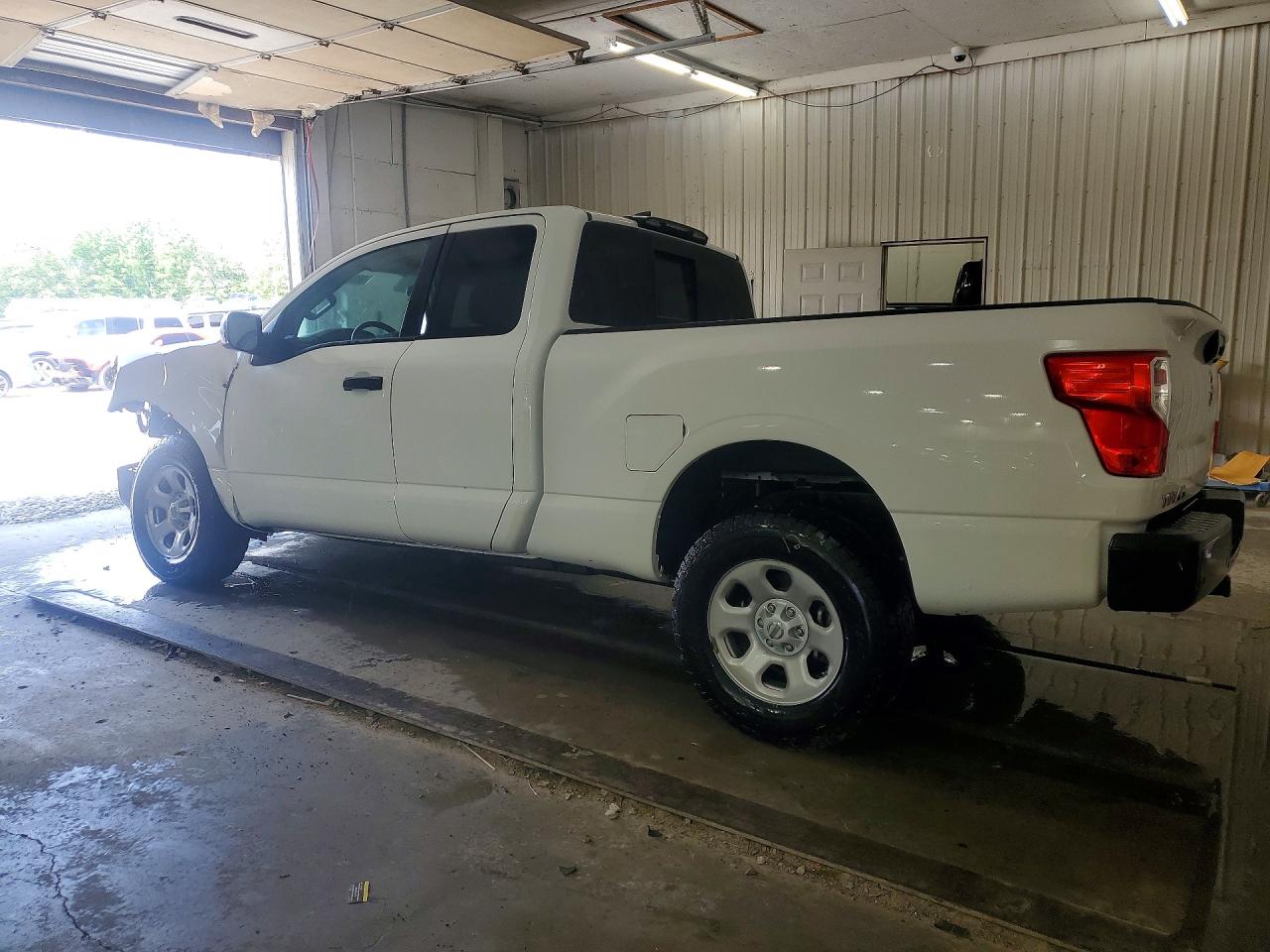 Nissan Titan S