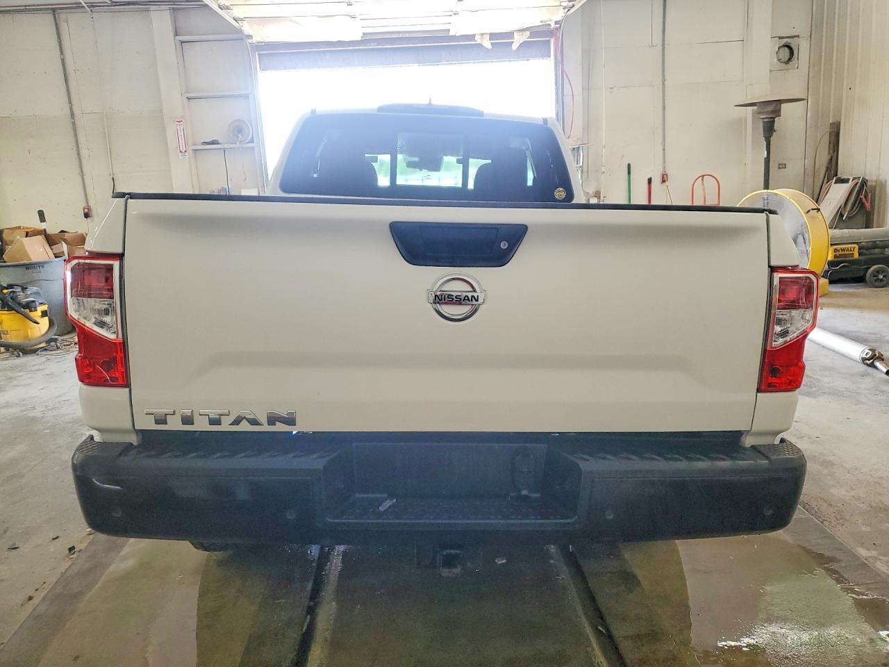 Nissan Titan S