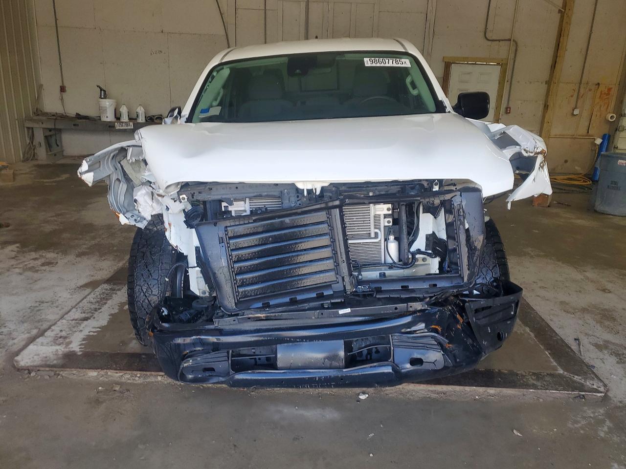 Nissan Titan S