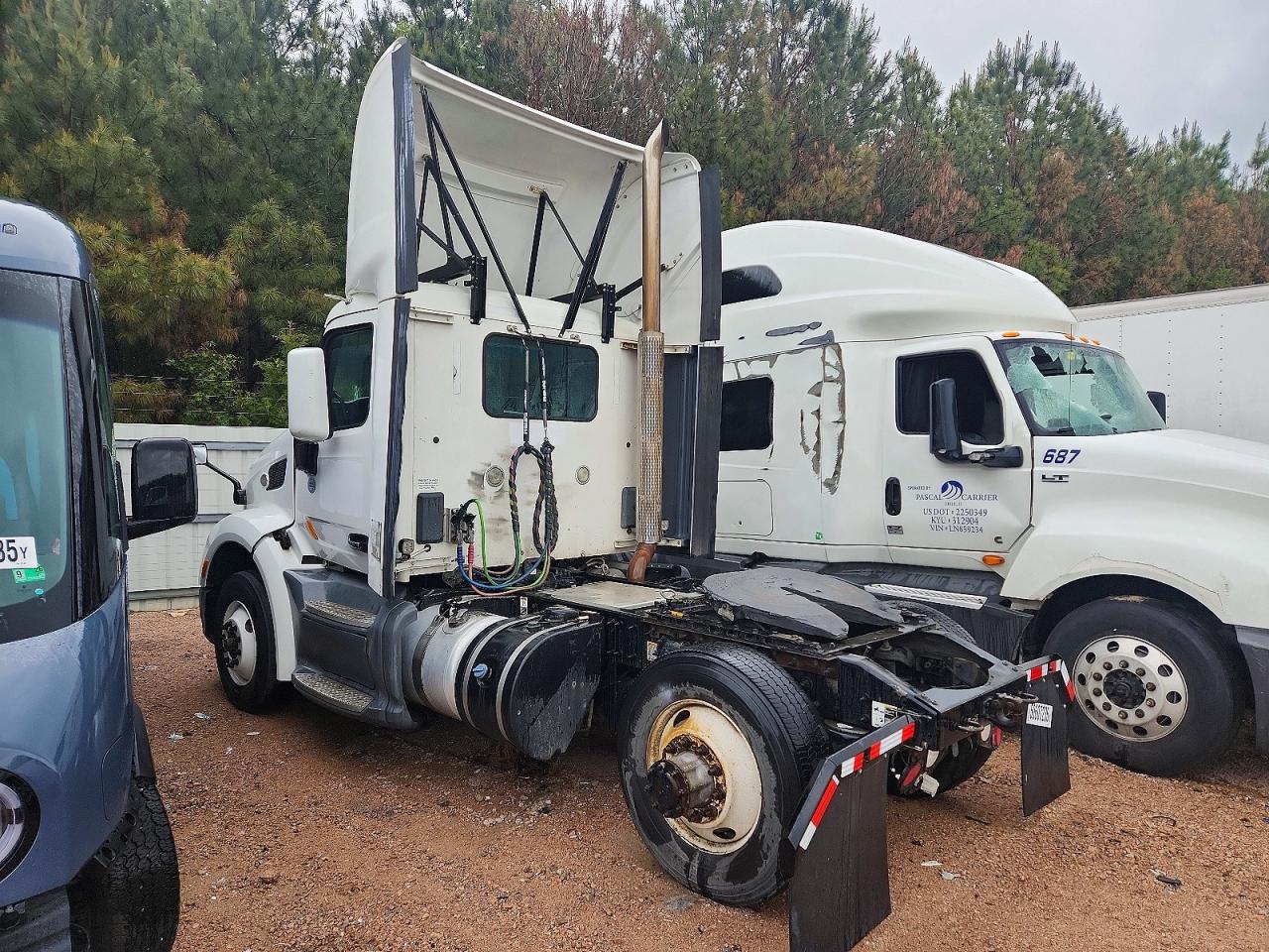 Peterbilt 579